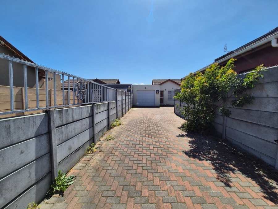 2 Bedroom Property for Sale in Brentwood Park Western Cape